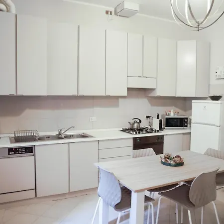La Casa Di Madeleine Appartement Milaan Buitenkant foto